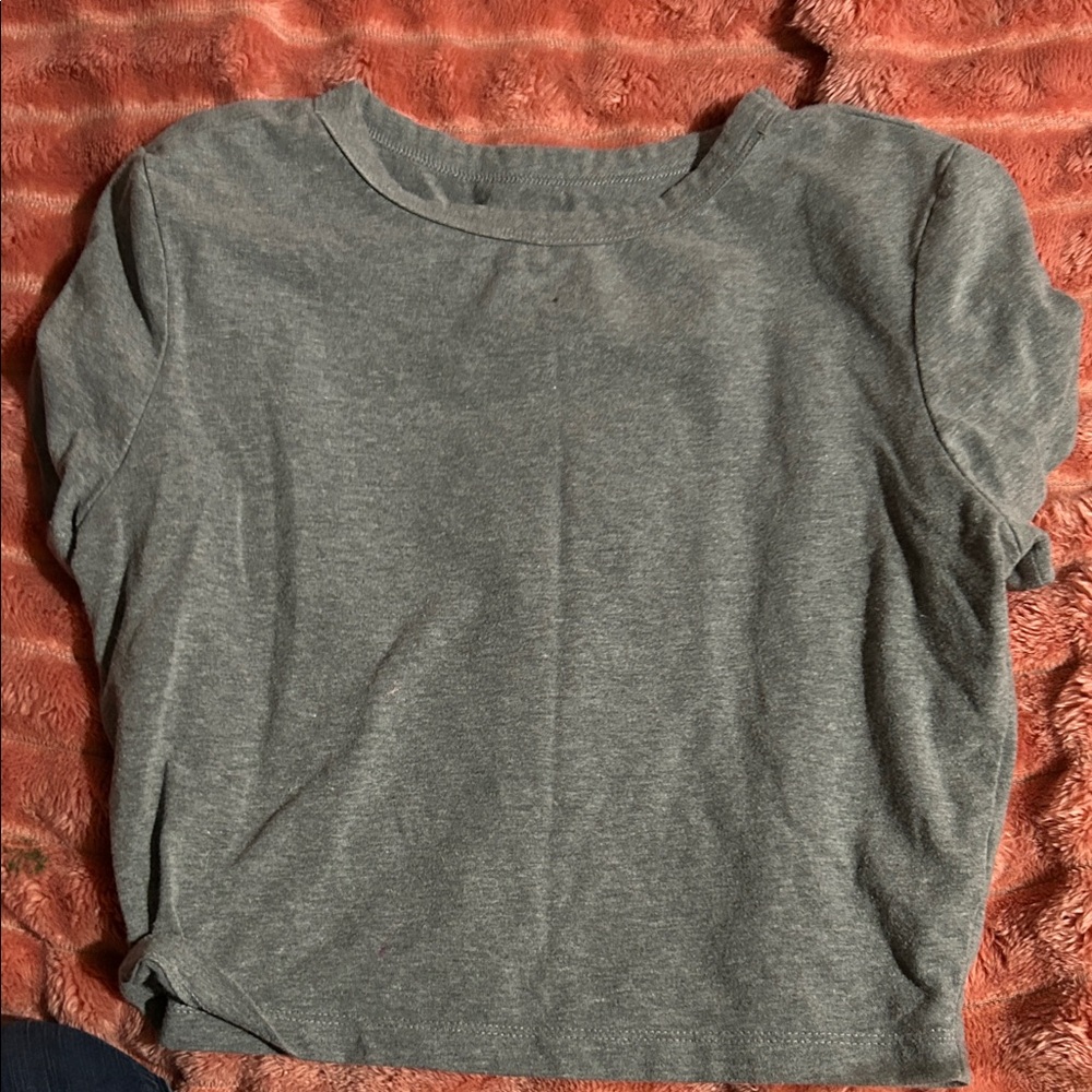 Wild Fable Heather Gray Short Sleeve Tee